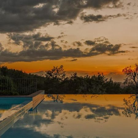 Podere La Casetta - Casa Di Campagna Монтайоне Экстерьер фото